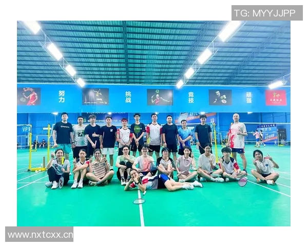 广州羽毛球队与南京羽毛球队赛后复盘团队协作的成功与不足分析 广州羽毛球队与南京羽毛球队赛后复盘团队协作的成功与不足分析