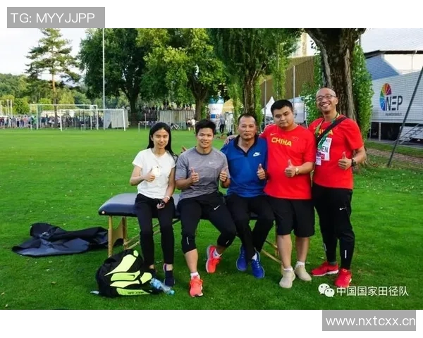 深圳排球队在钻石联赛中的团队协作展现出无与伦比的默契与实力 深圳排球队在钻石联赛中的团队协作展现出无与伦比的默契与实力